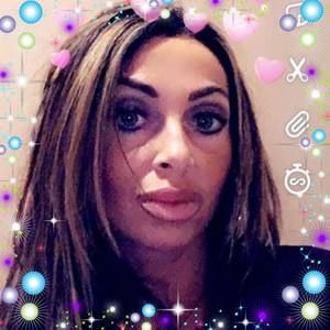 Meet your Posher, Desiree